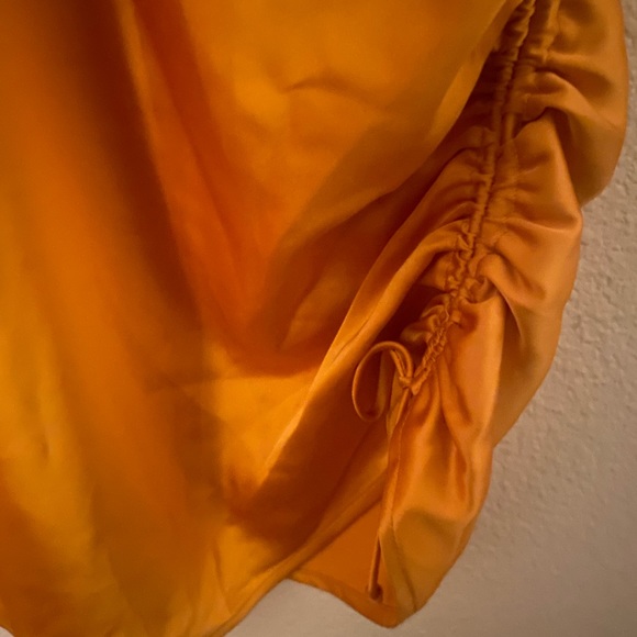 Forever 21,satin slip dress cowl neckline, adjustable cami straps, straight-cut - Picture 4 of 5